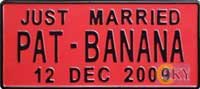 just married message plate PAT-BANANA